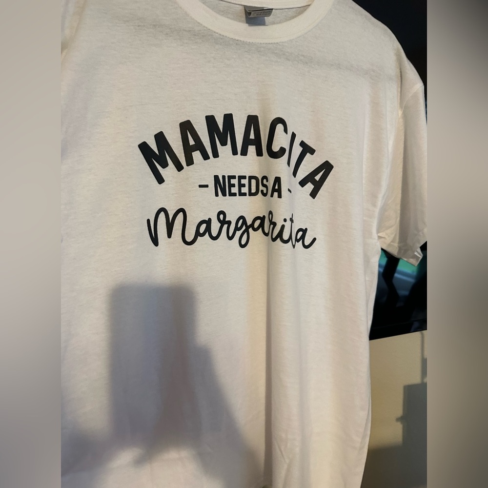 Tee shirt